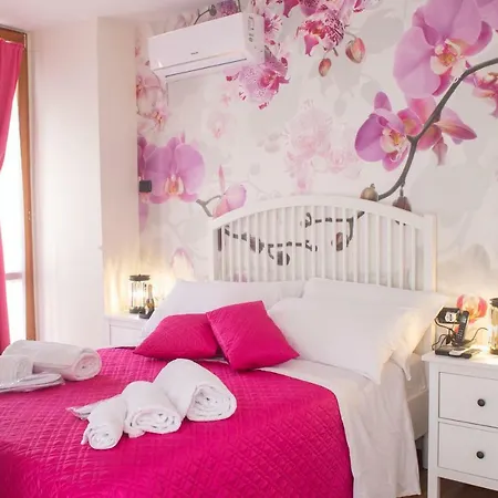 Bed Boutique Colors Guest house 4*