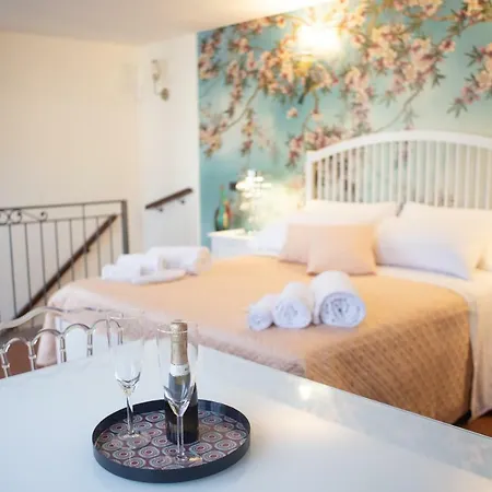 Gasthof Bed Boutique Colors Neapel