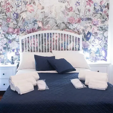 Bed Boutique Colors Guest house Naples