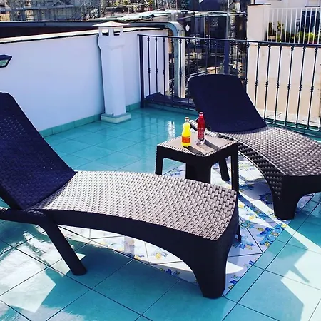 Konukevi Bed Boutique Colors Napoli